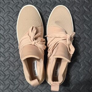 Steve Madden Women's Beige Sneakers